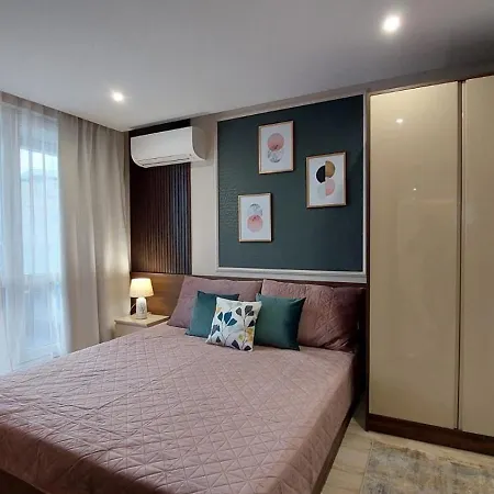 Апартамент Paradiso 'в' 607 Large Luxury Несебър