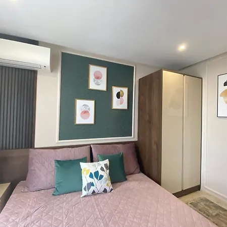 아파트 Paradiso 'в' 607 Large Luxury 네세부르
